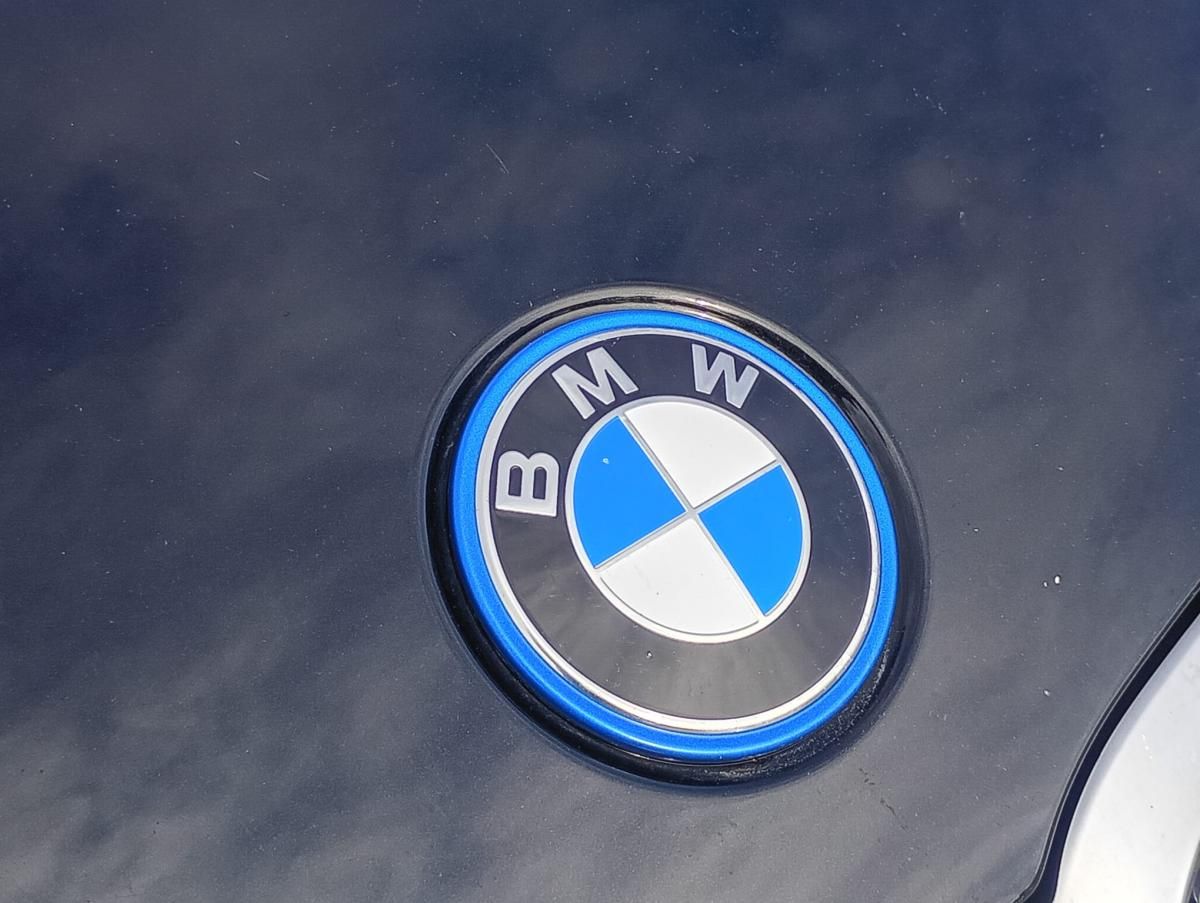 bmw-serie-3-2024-hibrido-a-gasolina-1998cc
