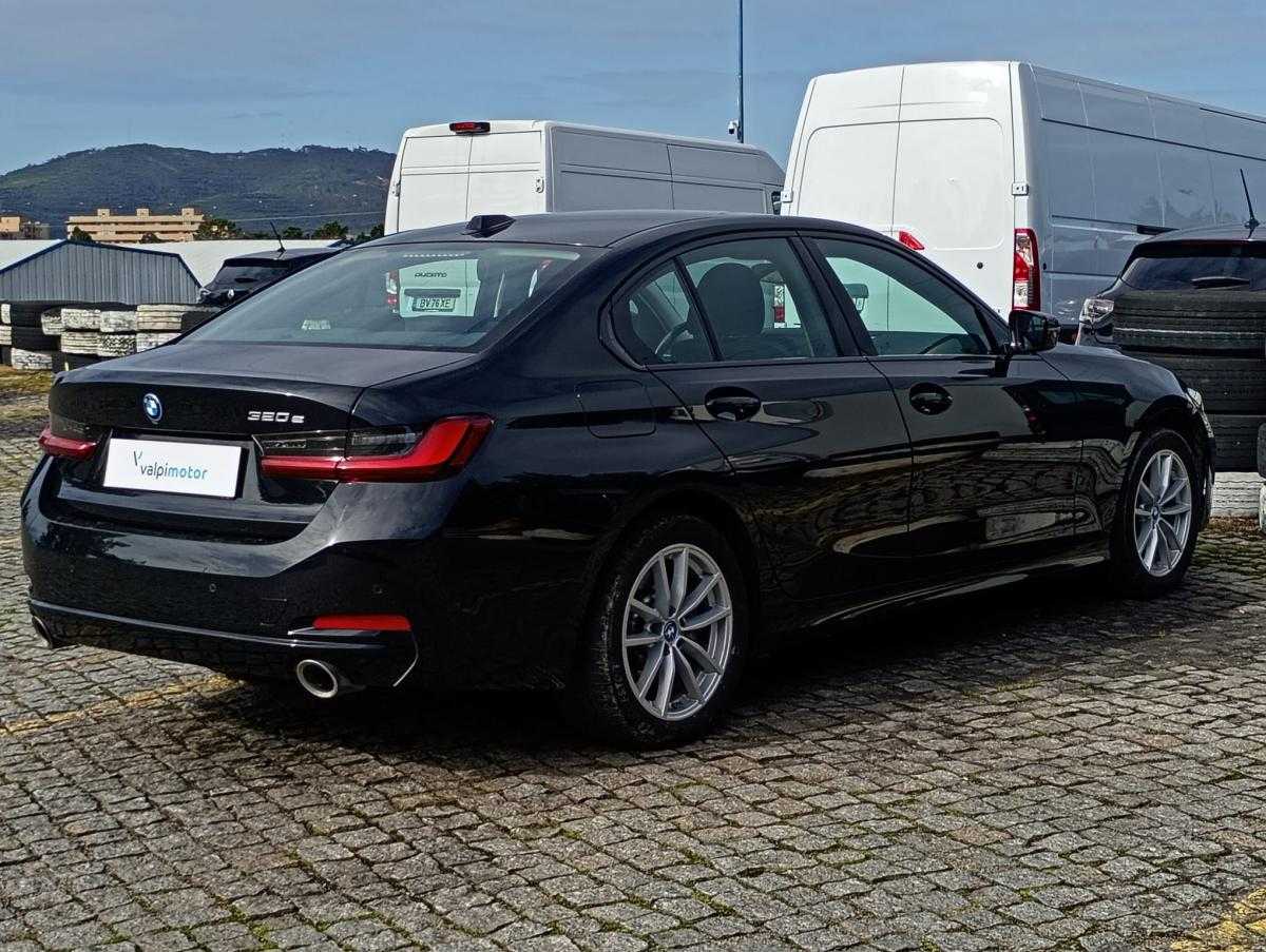 bmw-serie-3-2024-hibrido-a-gasolina-1998cc