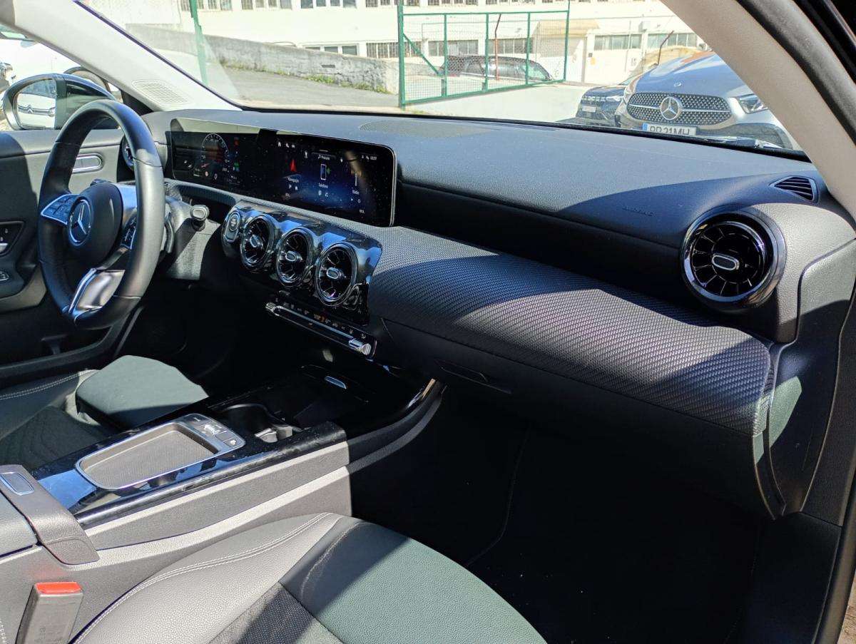 mercedes-benz-classe-a-2025-hibrido-a-gasolina-1332cc