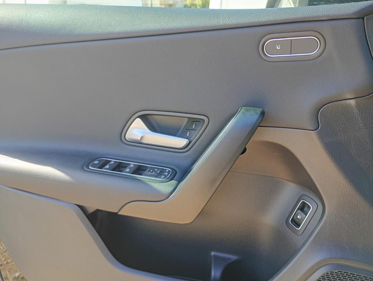 mercedes-benz-classe-a-2025-hibrido-a-gasolina-1332cc