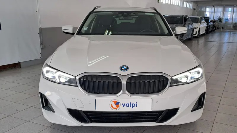 bmw-serie-3-2024-hibrido-a-gasolina-1998cc