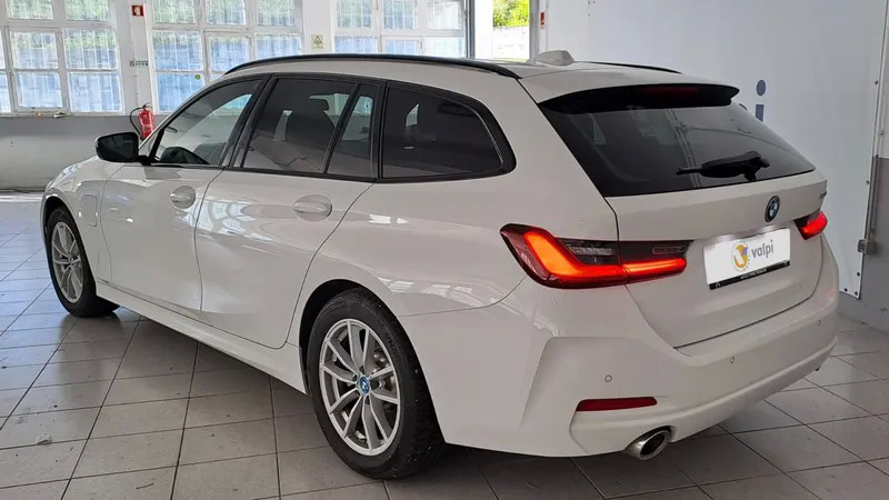 bmw-serie-3-2024-hibrido-a-gasolina-1998cc