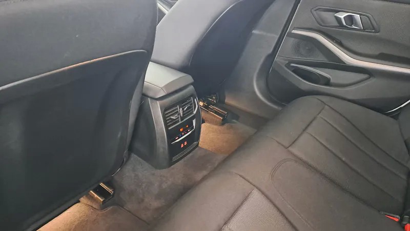 bmw-serie-3-2024-hibrido-a-gasolina-1998cc