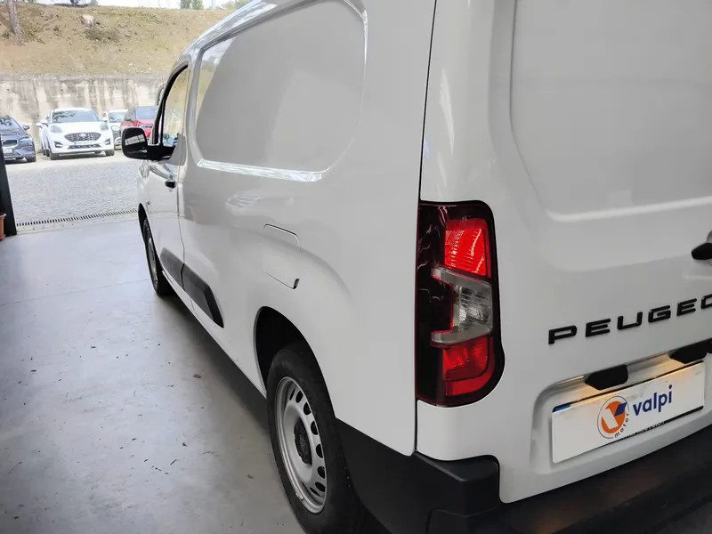 peugeot-partner-2024-diesel-1460cc
