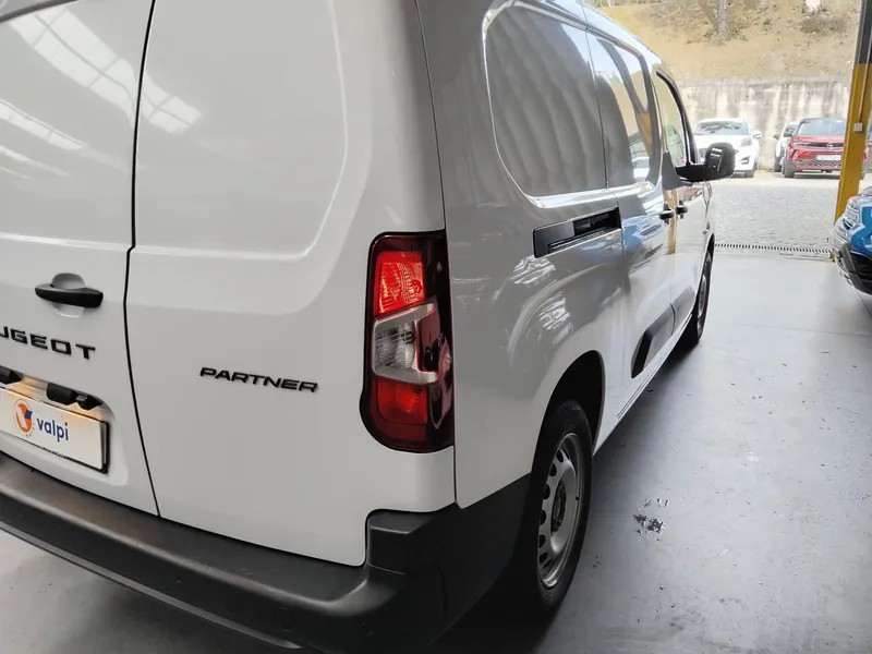 peugeot-partner-2024-diesel-1460cc