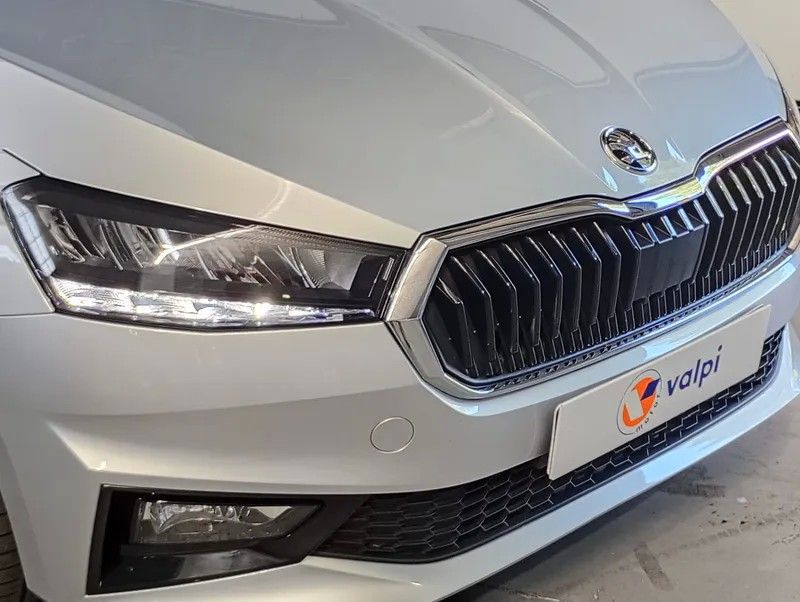 skoda-fabia-2025-gasolina-999cc