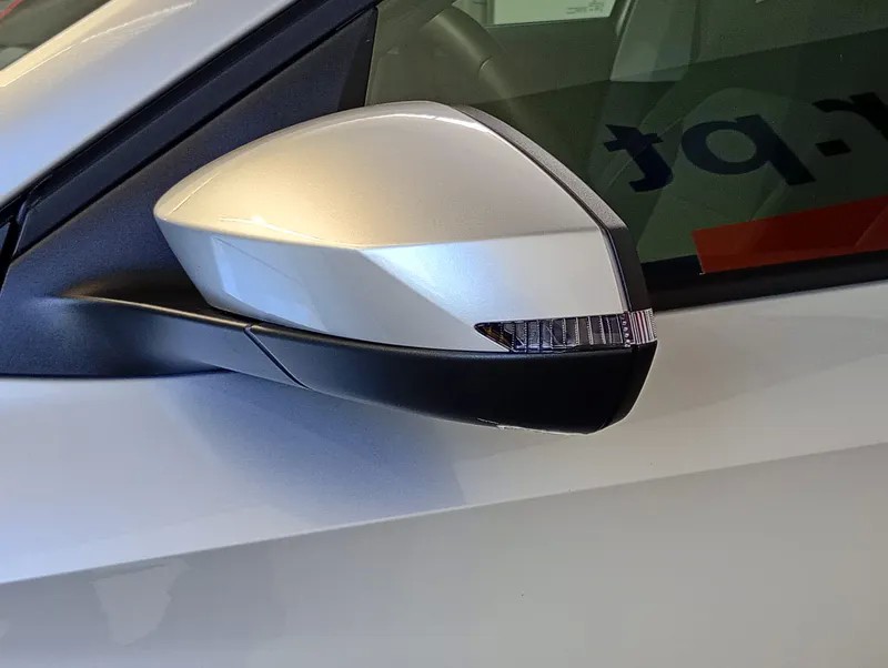 skoda-fabia-2025-gasolina-999cc