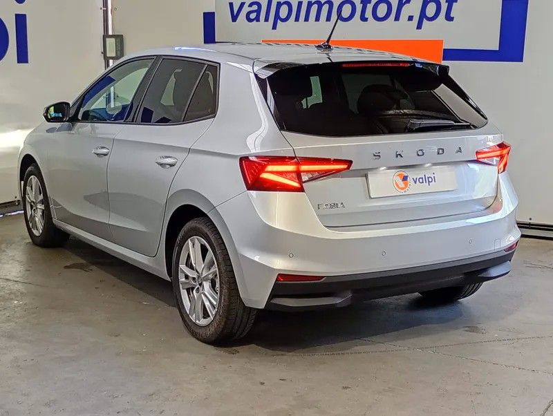 skoda-fabia-2025-gasolina-999cc