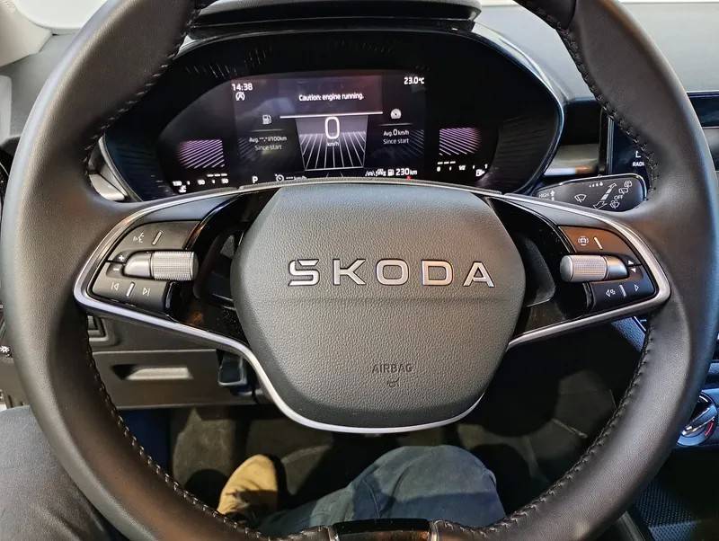 skoda-fabia-2025-gasolina-999cc