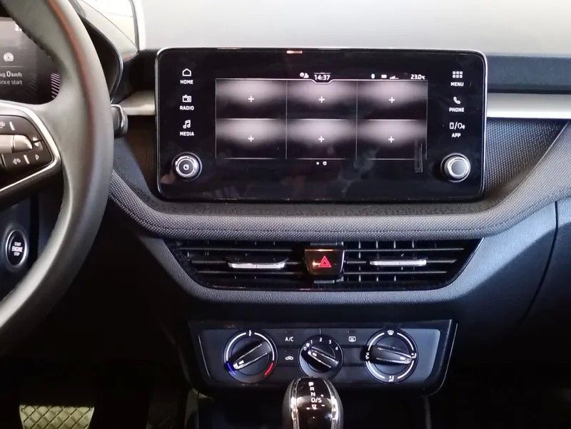 skoda-fabia-2025-gasolina-999cc