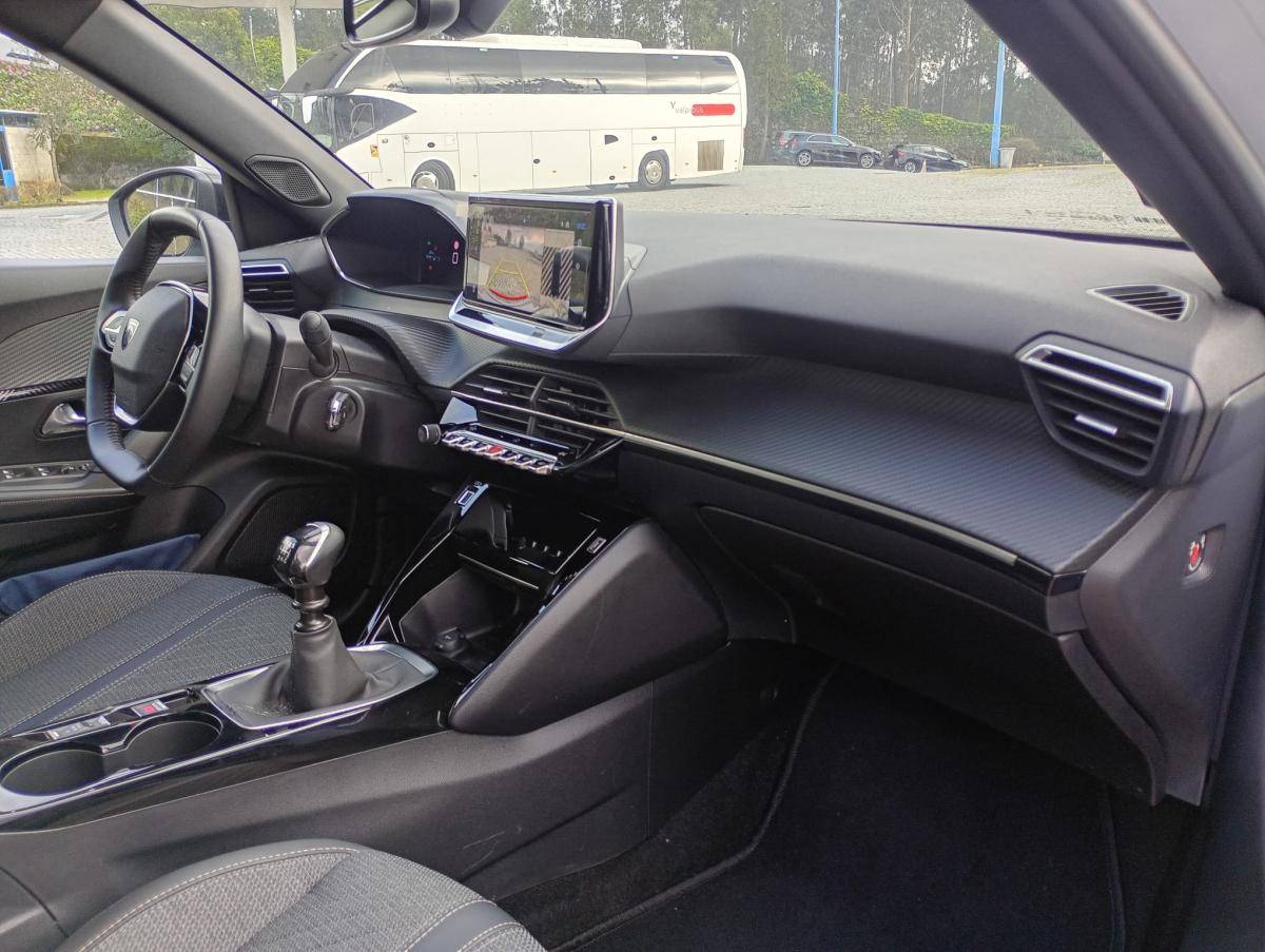 peugeot-2008-2024-gasolina-1199cc