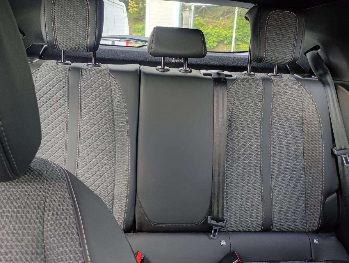 peugeot-2008-2024-gasolina-1199cc