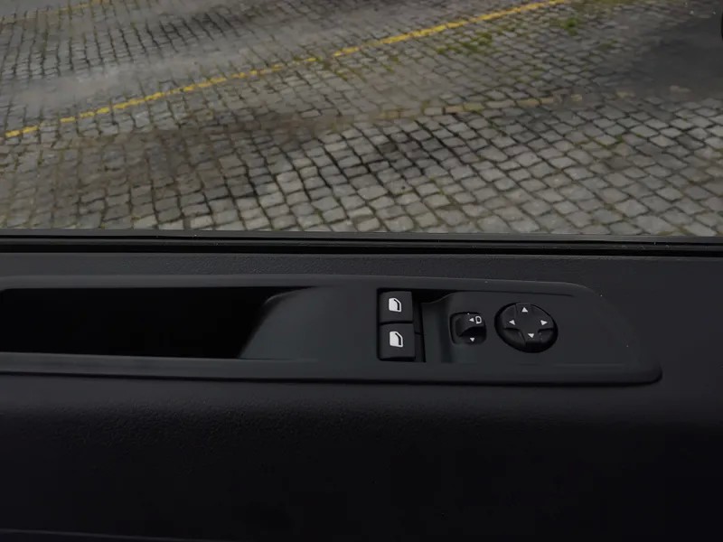 opel-vivaro-2024-diesel-1499cc