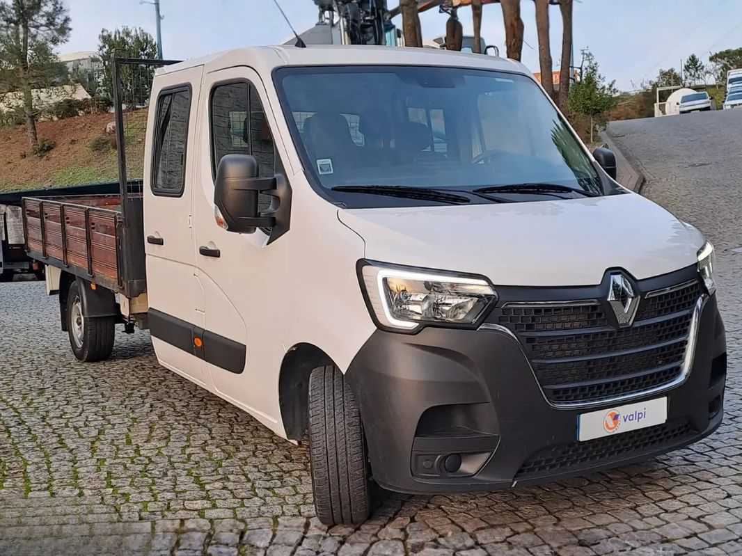 renault-master-2023-diesel-2300cc