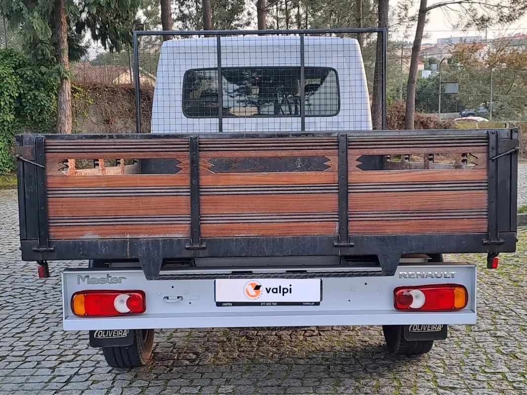 renault-master-2023-diesel-2300cc