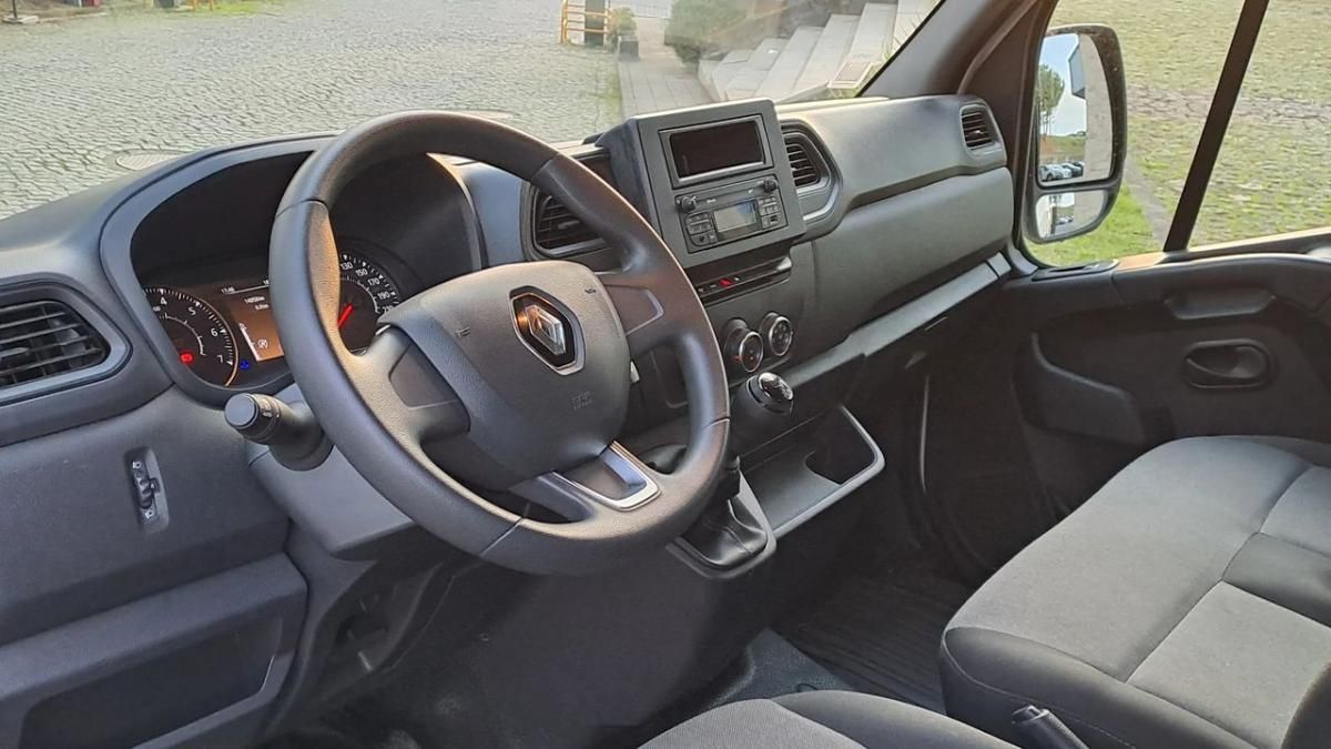 renault-master-2023-diesel-2300cc