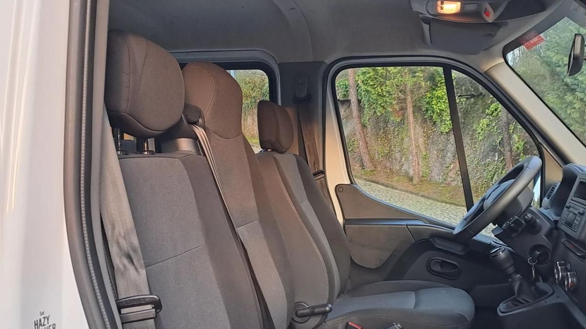 renault-master-2023-diesel-2300cc