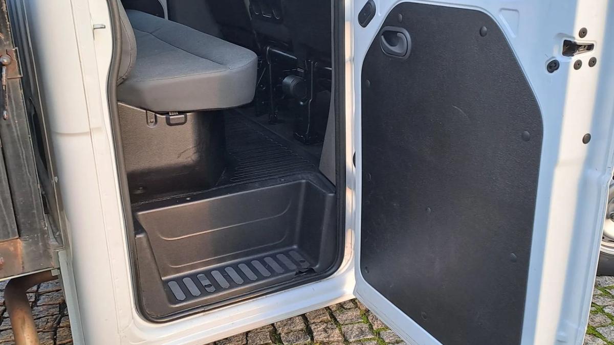 renault-master-2023-diesel-2300cc