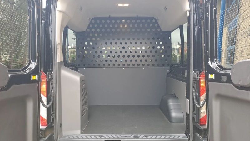 ford-transit-2024-diesel-2000cc