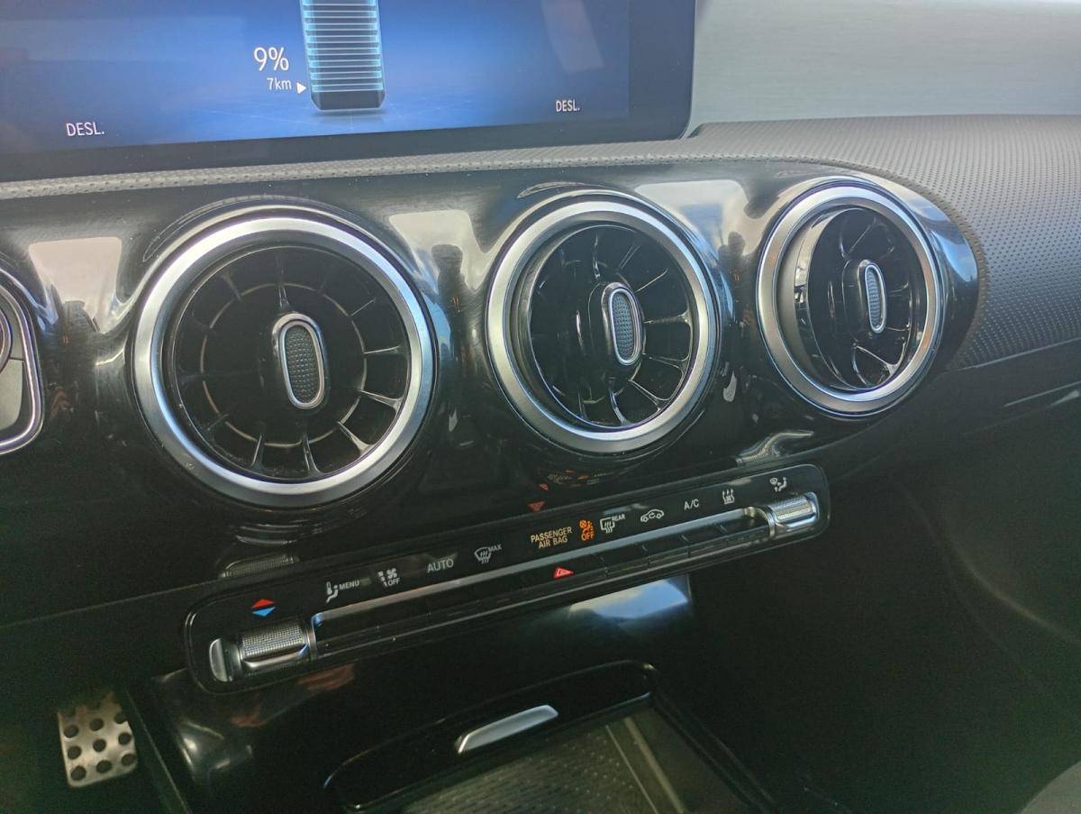 mercedes-benz-classe-a-2024-hibrido-a-gasolina-1332cc