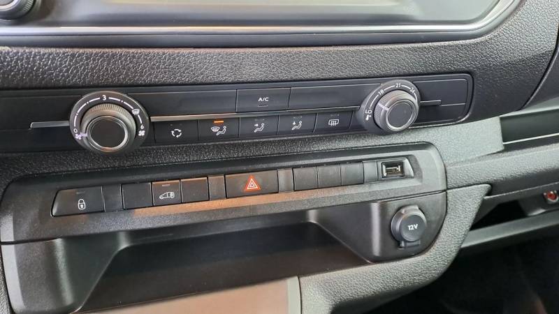 opel-vivaro-2023-diesel-1499cc