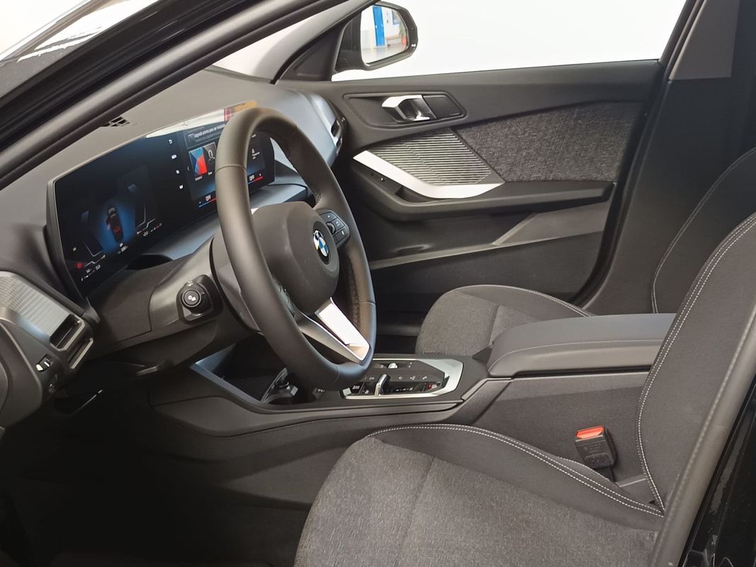 bmw-serie-1-2025-gasolina-1499cc