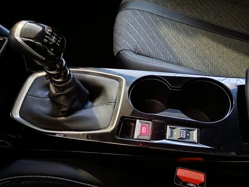 peugeot-208-2024-gasolina-1199cc