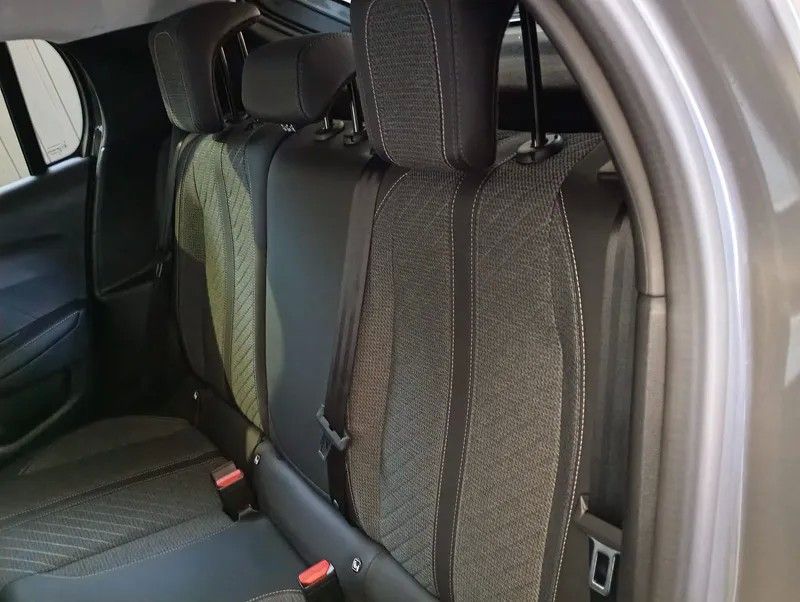 peugeot-208-2024-gasolina-1199cc