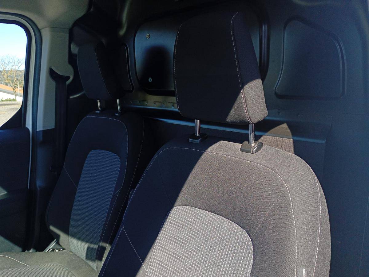 ford-transit-2024-diesel-1499cc