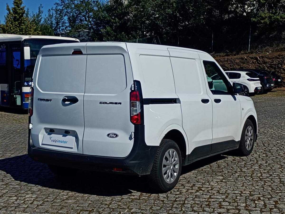 ford-transit-2024-diesel-1499cc