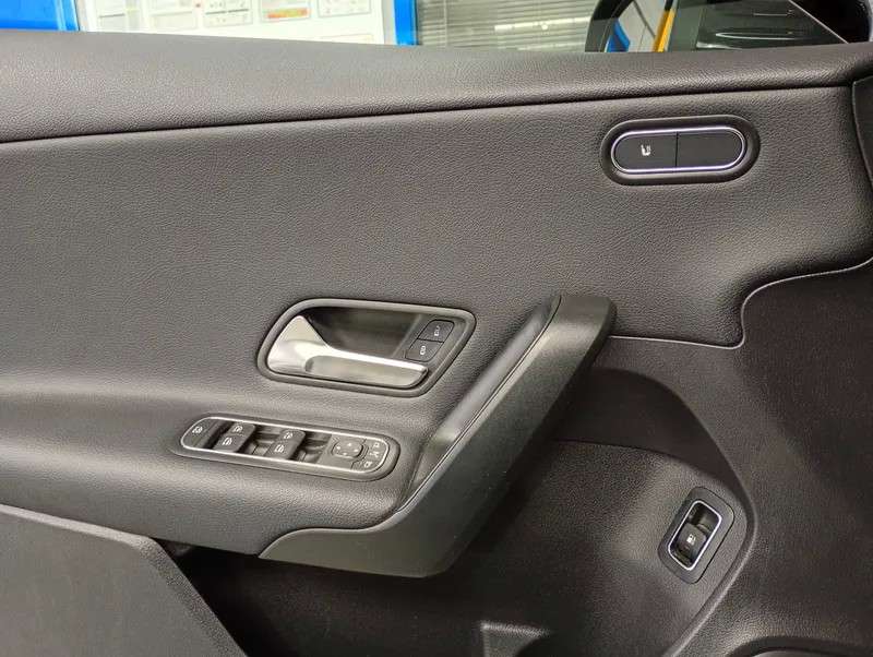 mercedes-benz-classe-a-2025-hibrido-a-gasolina-1332cc