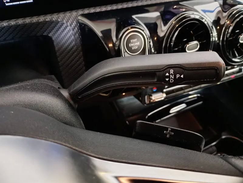 mercedes-benz-classe-a-2025-hibrido-a-gasolina-1332cc