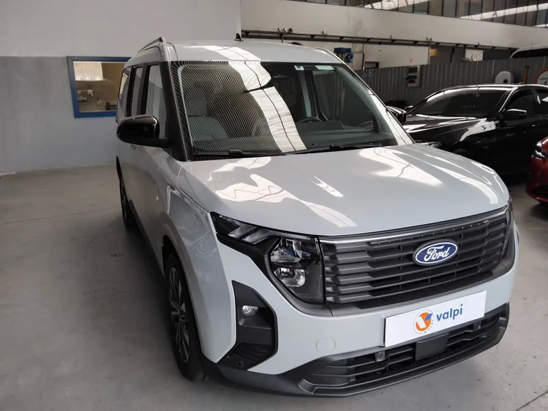 ford-tourneo-courier-2025-gasolina-998cc