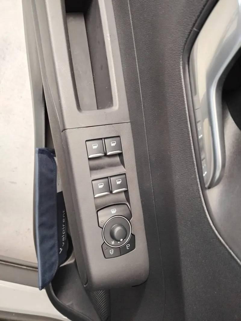 ford-tourneo-courier-2025-gasolina-998cc