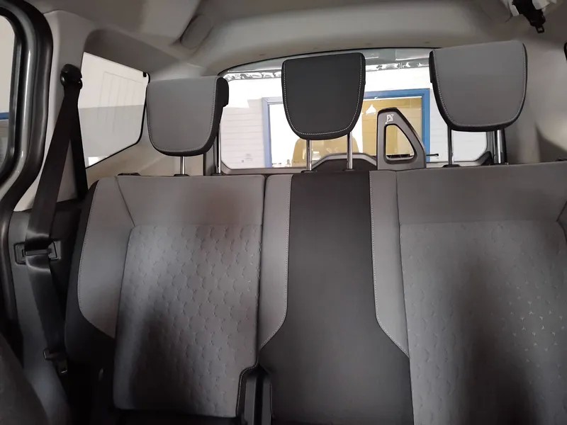 ford-tourneo-courier-2025-gasolina-998cc