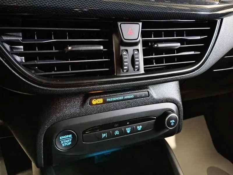 ford-focus-2024-gasolina-998cc