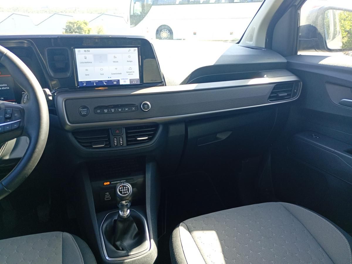 ford-tourneo-courier-2024-gasolina-998cc
