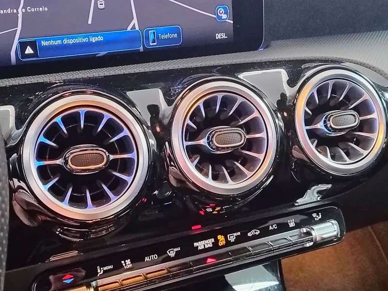 mercedes-benz-classe-a-2024-hibrido-a-gasolina-1332cc