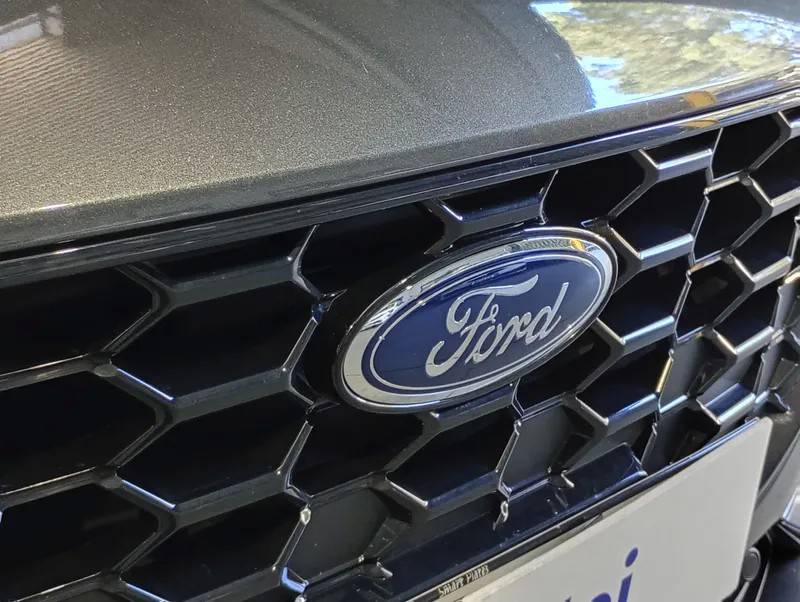ford-focus-2025-diesel-1499cc