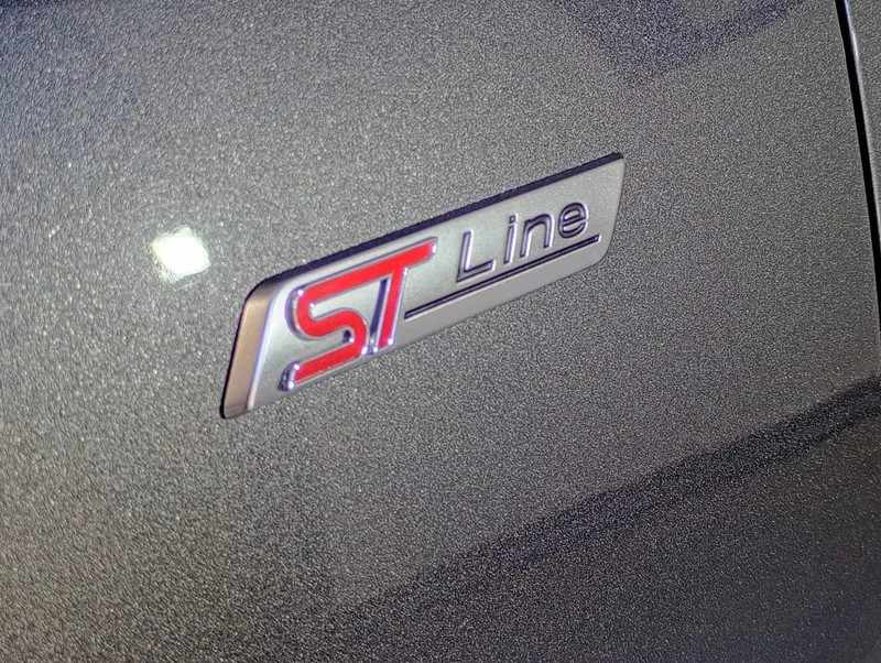 ford-focus-2025-diesel-1499cc