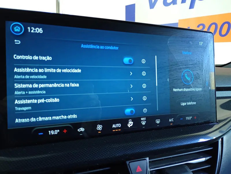 ford-focus-2025-diesel-1499cc