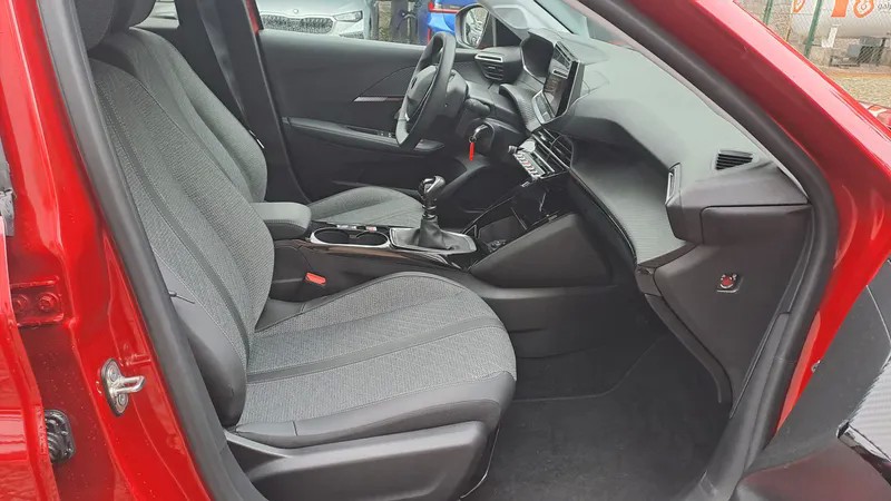 peugeot-208-2024-gasolina-1199cc