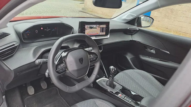 peugeot-208-2024-gasolina-1199cc