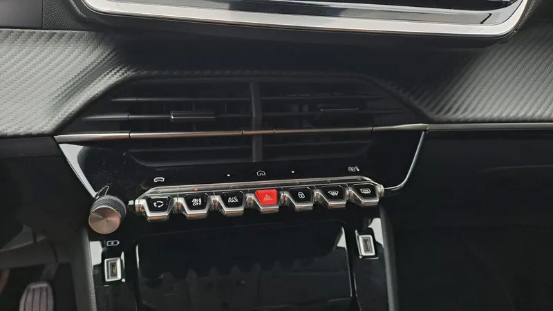 peugeot-208-2024-gasolina-1199cc