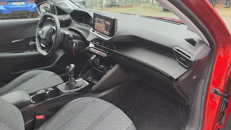 peugeot-208-2024-gasolina-1199cc