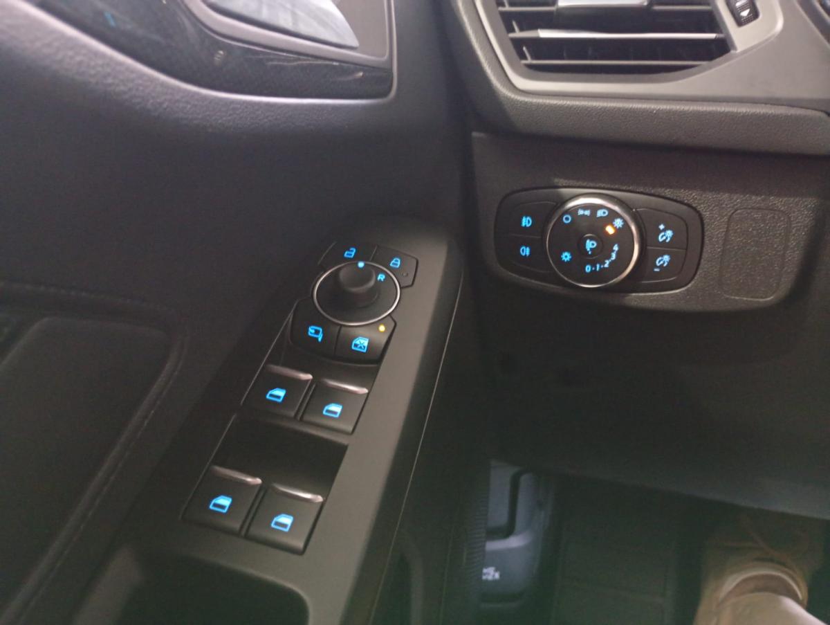 ford-focus-2024-gasolina-998cc