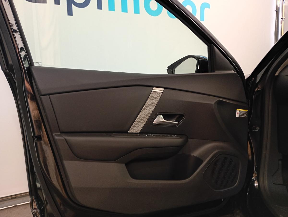 citroen-c4-2025-diesel-1499cc