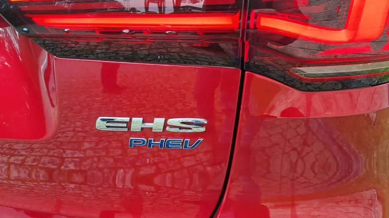 mg-hs-2024-hibrido-a-gasolina-1490cc