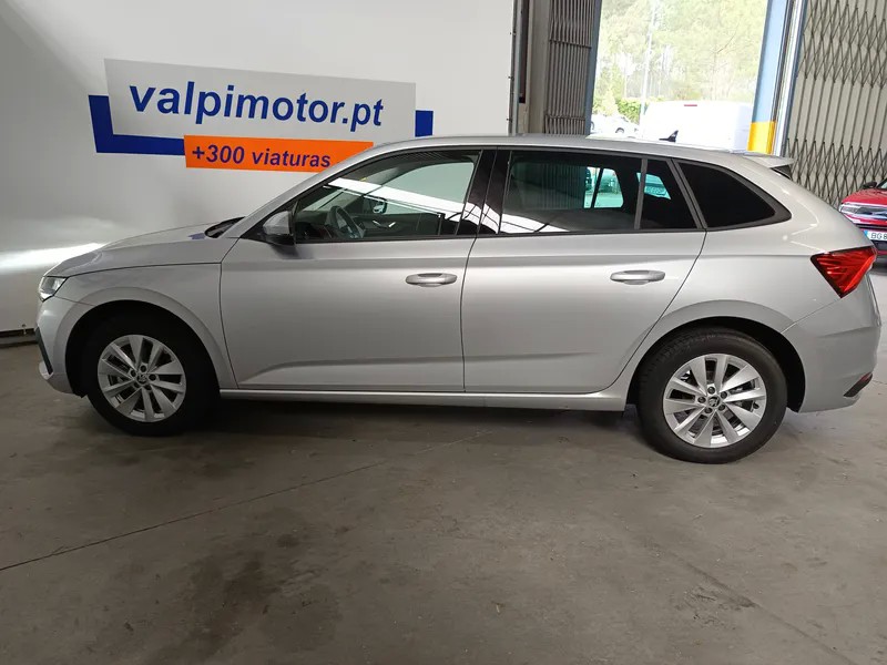 skoda-scala-2024-gasolina-999cc