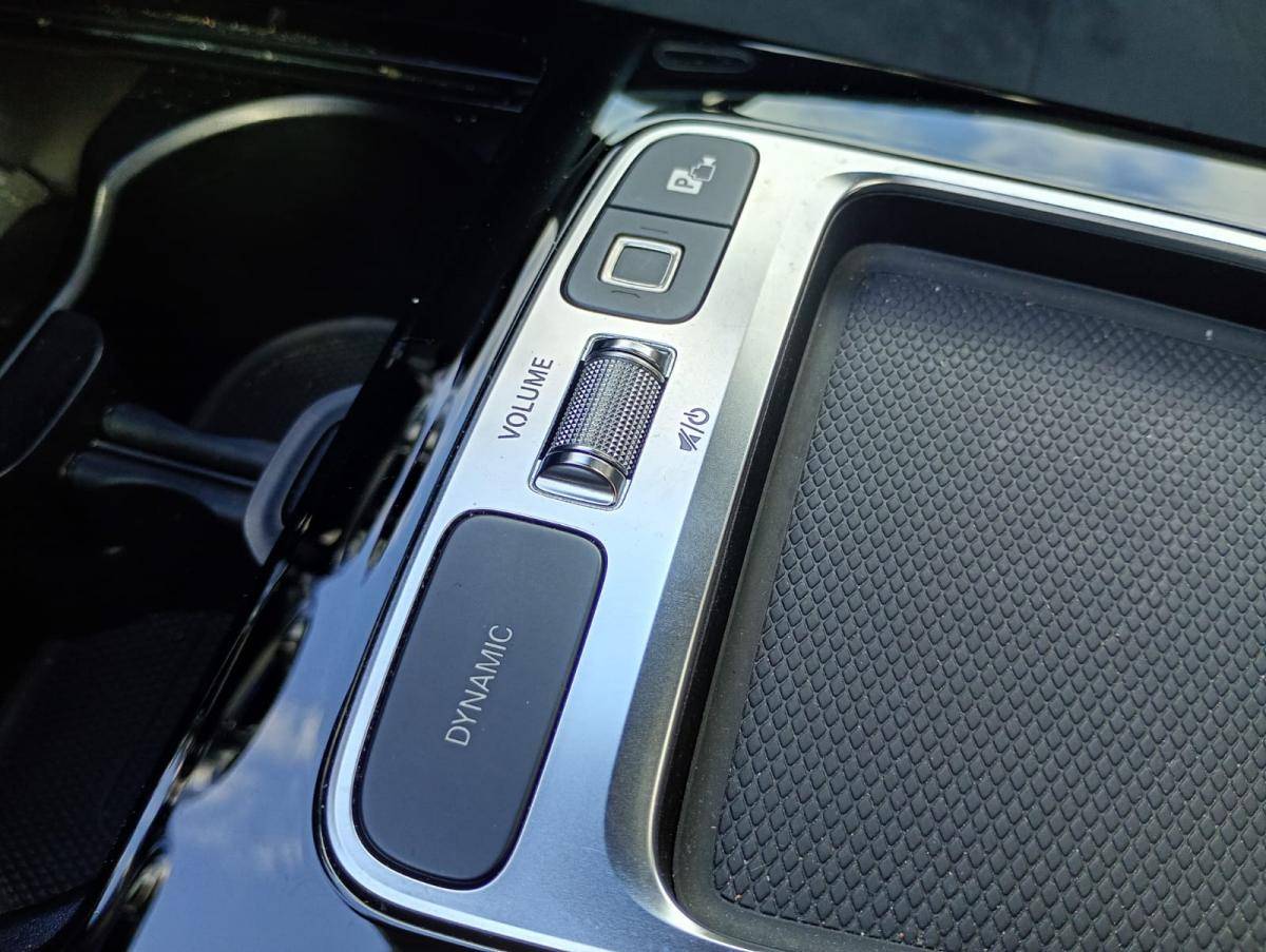 mercedes-benz-classe-a-2024-hibrido-a-gasolina-1332cc
